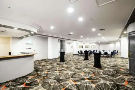 Hilton Darwin - 1