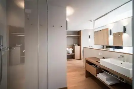 Be Place - 48