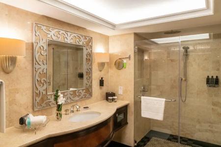 Beach Rotana - Abu Dhabi - 17