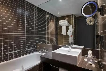 Crowne Plaza Manchester City Centre by IHG - 17