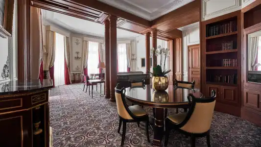 Hôtel du Palais - 9