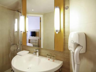 Ibis One Central - 47