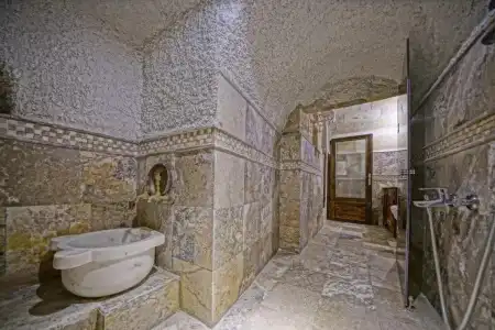 Maccan Cave - 130