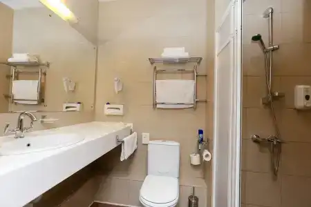 Spa Best Western Russian Manchester - 75