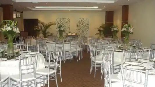 Century Plaza - 7