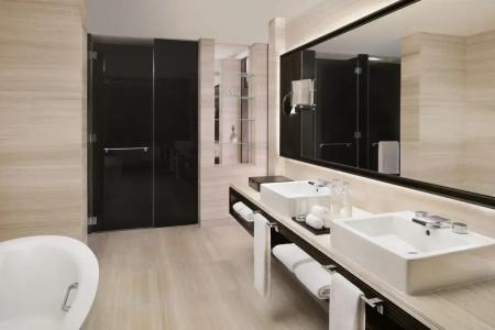 Sheraton Grand, Dubai - 79