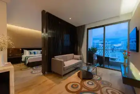 Queen Ann - 104