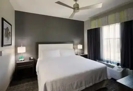 Homewood Suites by Hilton Topeka - 23