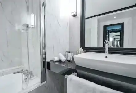 Maison Astor Paris, Curio Collection by Hilton - 36