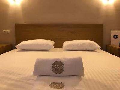 B&B Centre - 124