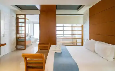 Royal Beach View Suites - 10
