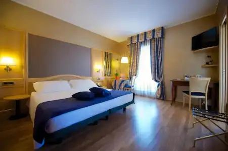 Best Western Luxor - 79