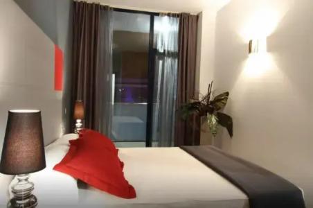 ApartFour Elements Suites - 23