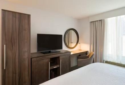 Hampton Inn Manhattan-Chelsea - 50