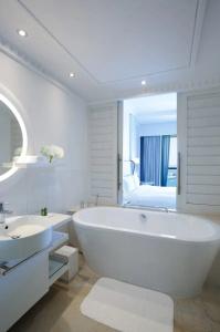 Sofitel Dubai Jumeirah Beach - 62