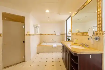 Roda Amwaj Suites - 90