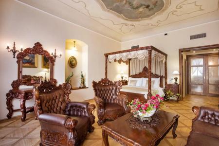 Iron Gate & Suites Prague by BHG - 87