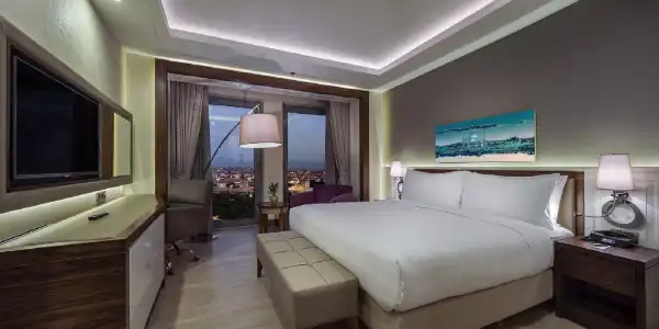DoubleTree by Hilton Istanbul Topkapi - 33