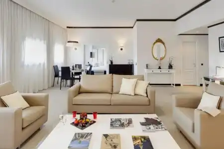 Melia Milano - 52