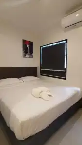 Jellybean The Blocks Hostel Sukhumvit 10 - 41