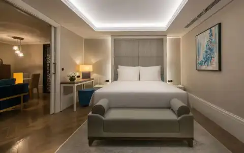 10 Karakoy - 50