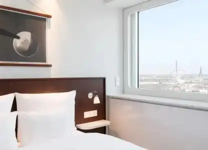 Ruby Luna Düsseldorf - 56