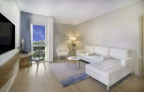 Radisson Blu & Resort, Abu Dhabi Corniche - 12