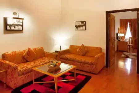 Landmark, Baniyas - 42