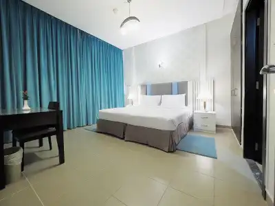Skylark Apartments - 15