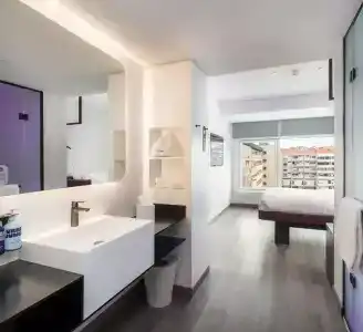 Yotel - 58