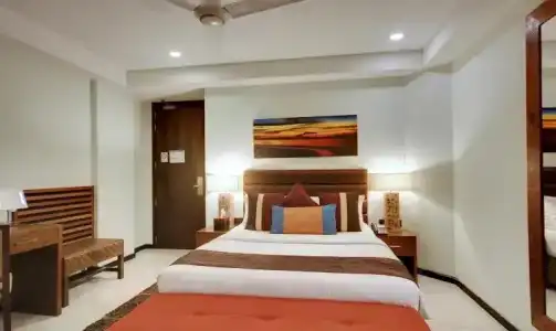 The Somerset - 63