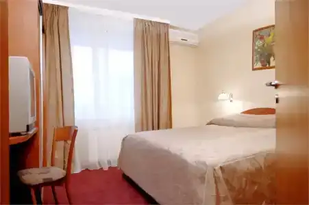 Tsentralny EuroHotel - 77