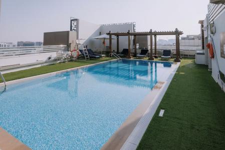 Hilton Garden Inn Dubai Al Muraqabat - Deira - 18