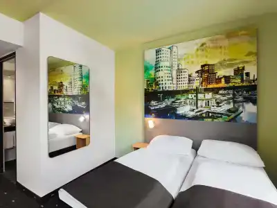 B&B Düsseldorf City-Süd - 61