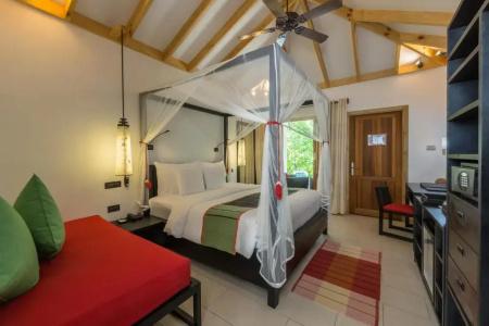 Vilamendhoo Island Resort & Spa - 25