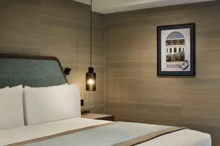 DoubleTree by Hilton London West End - 2