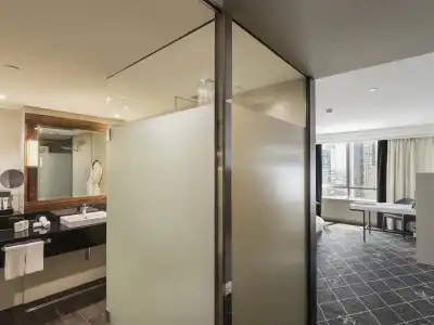 Swissotel Sydney - 79