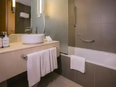 Holiday Inn Abu Dhabi by IHG - 28