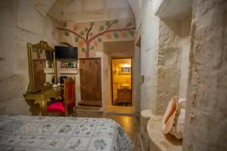 Royal Cave - 42