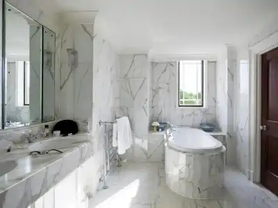The Dorchester - 84