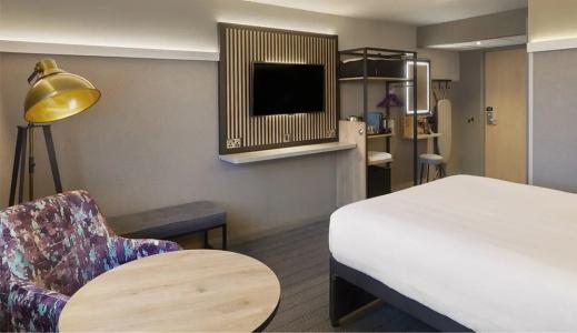 Premier Inn London Wimbledon South - 30