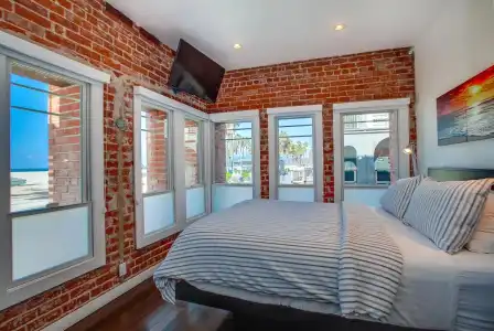 Venice Breeze Suites - 22