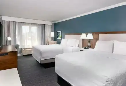 Hampton Inn Savannah-Historic District - 36
