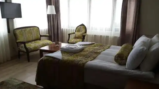 Tashkonak Studio Suites - 13