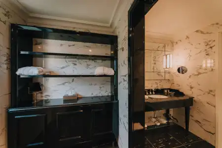 Boutique la Roche - 42