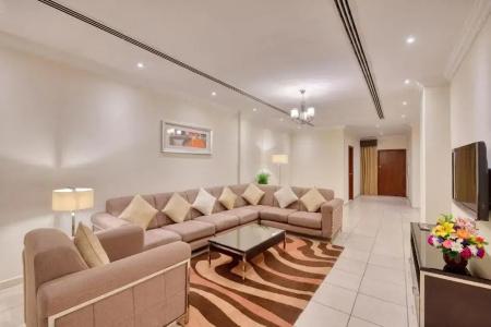 Pearl Marina Apartments LLC - 58