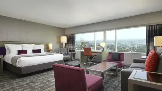 Loews Hollywood - 72
