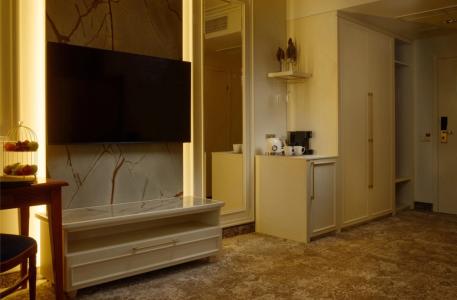 Гранд Эмеральд - 124