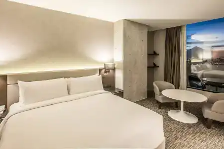 Four Points by Sheraton - 30