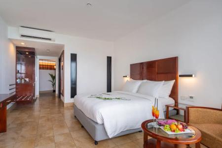 Hulhule Island - 58